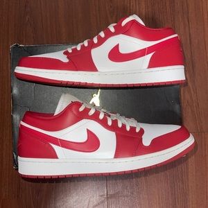 Air Jordan 1 low